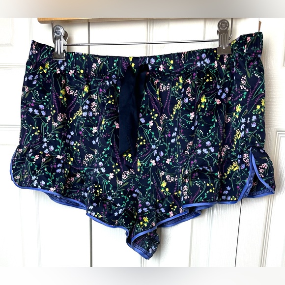 New VICTORIA’S SECRET Wild Flower Sleep Shorts Pajama Bottoms Floral Satin Blue - Picture 9 of 9